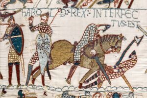 Detaj i Tapiserisë së Bayeux, skena 57 – vdekja e Haraldit (Public Domain, via Wikimedia Commons)