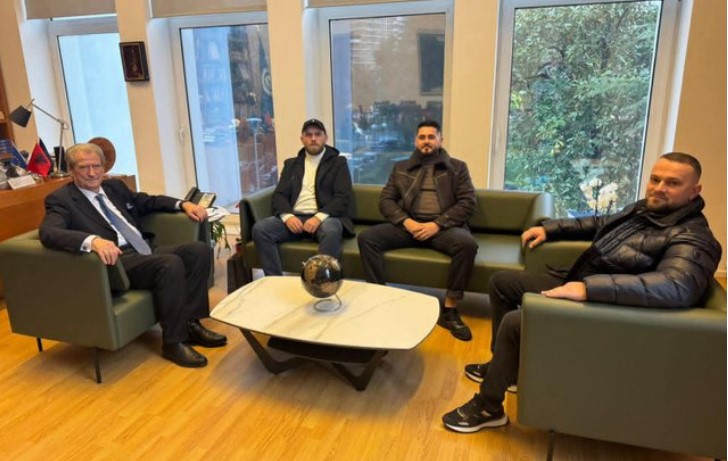 Berisha përpiqet të përgënjeshtrojë listën