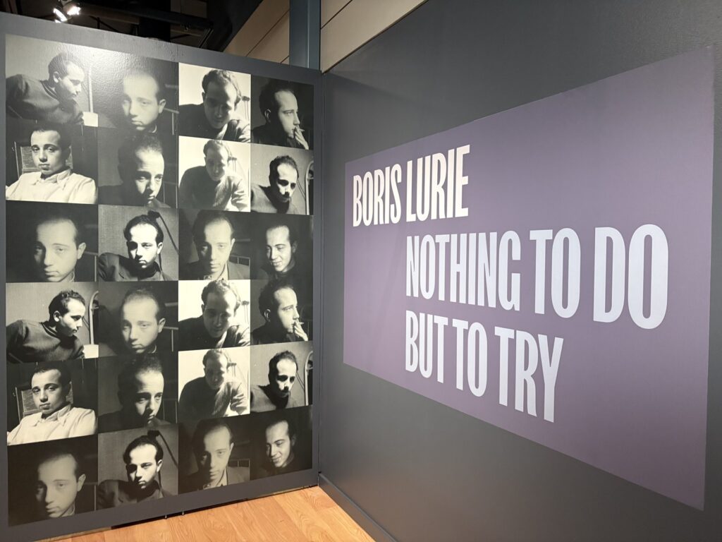 Maltz Museum hap ekspozitën e Boris Lurie  mbi 200 vepra të të mbijetuarit të Holokaustit në Cleveland