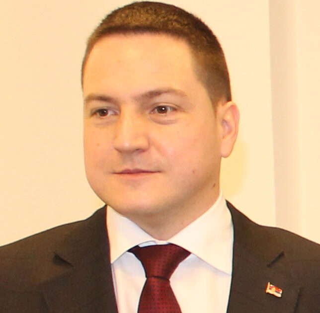 Branko Ružiçi, ish-nënkryetar i SPS-së që po themelon parti të re