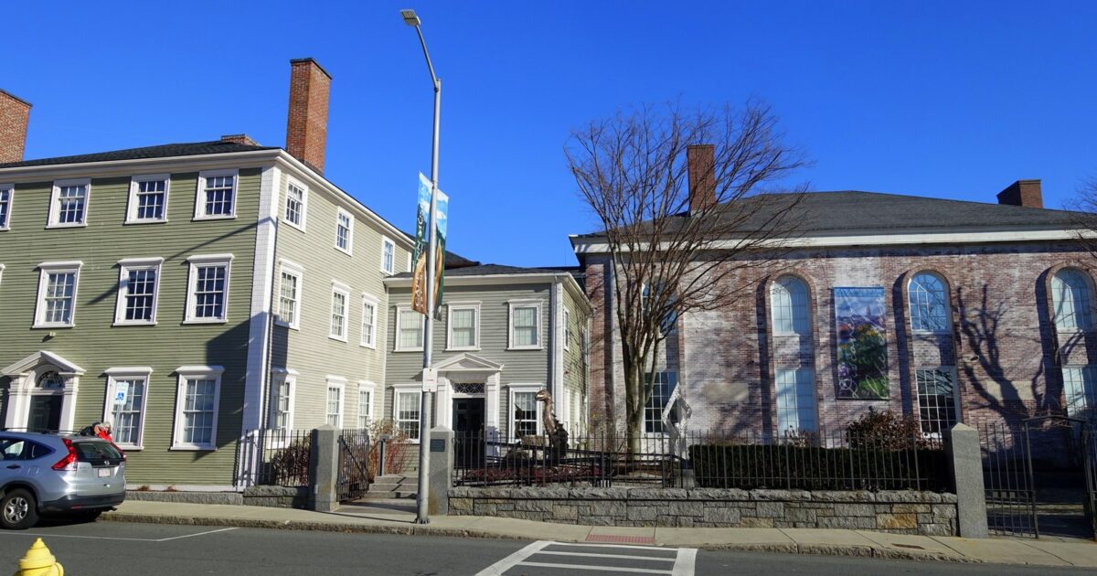 Ndërtesa e Muzeut Cape Ann në Gloucester, Massachusetts — foto: Daderot, CC0, Wikimedia Commons
