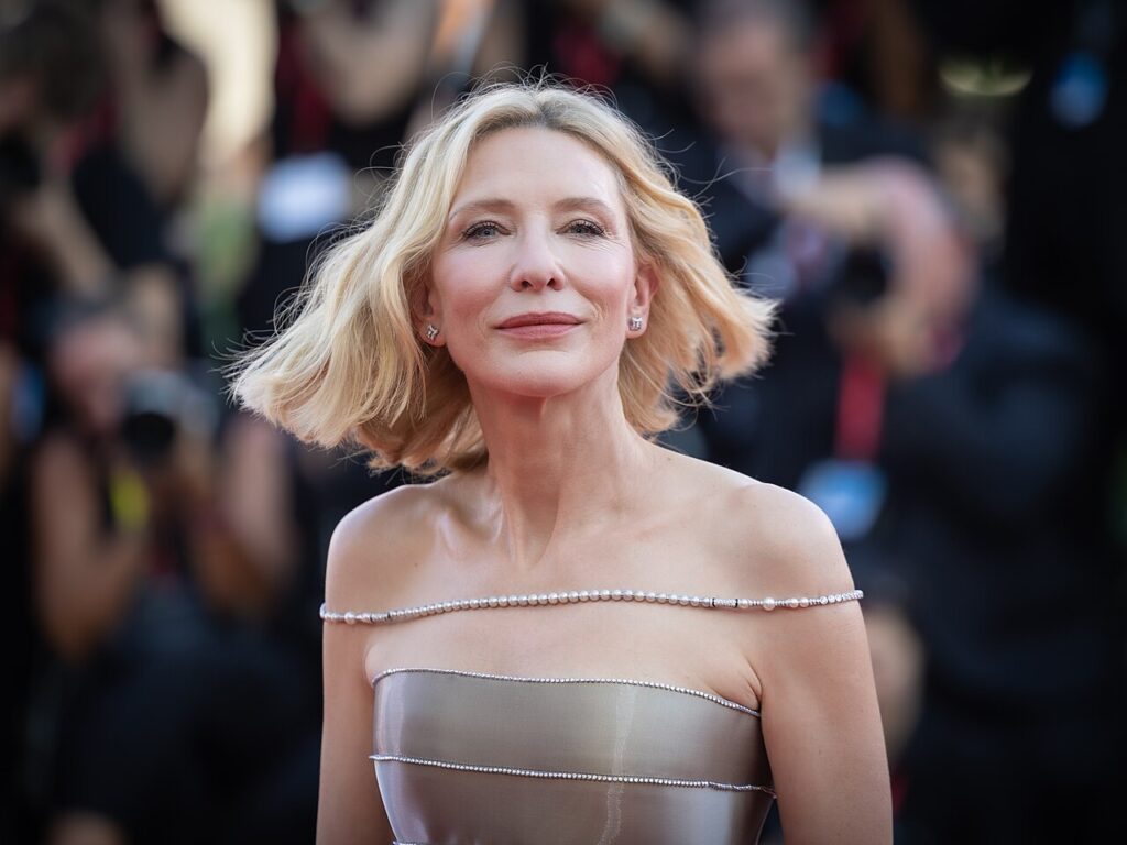 Uniqlo dhe Cate Blanchett lançojnë revistën letrare  Stories She Tells 