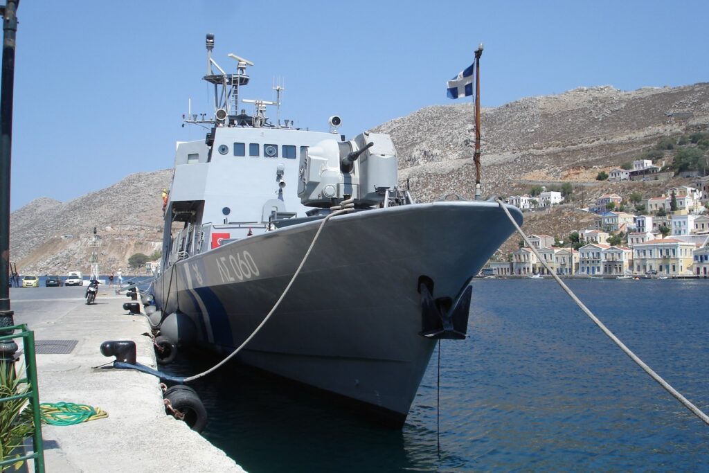Tre gomone me 181 emigrantë gjenden në juglindje të Ierapetrës  të gjithë dërgohen në port