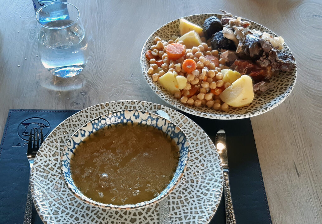 Cocido madrileño — zierja tradicionale e Madridit me qiqra  mishra dhe perime