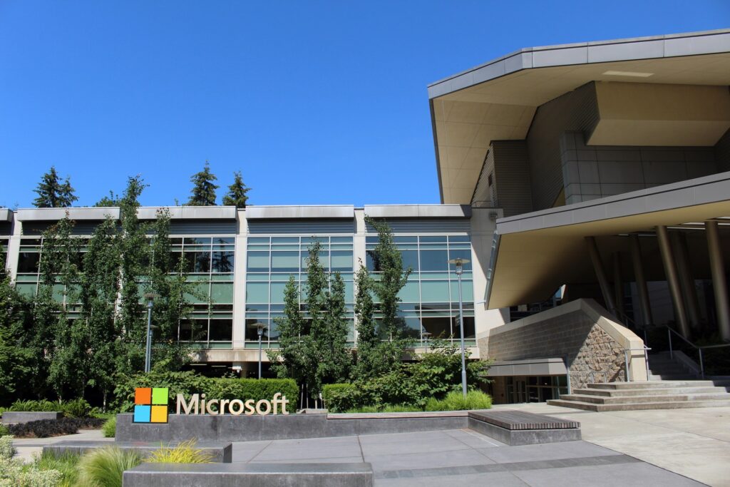 Microsoft  hakerë të lidhur me Kinën komprometuan ConnectWise me mjet depërtimi të drejtuar nga inteligjenca artificiale