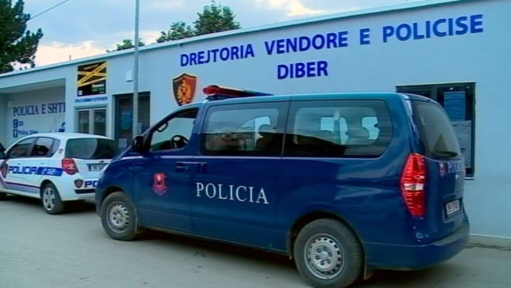  Duam 50 milionë lekë  ose    Kërcënim me eksploziv në Dibër  biznesmenit iu dërgua kërkesa me një kuti picas