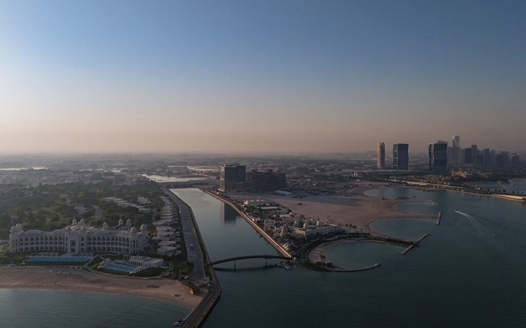 Katari mban komunikimin me Iranin pavarësisht sulmeve  thotë zv kryeministri Al Thani në Doha