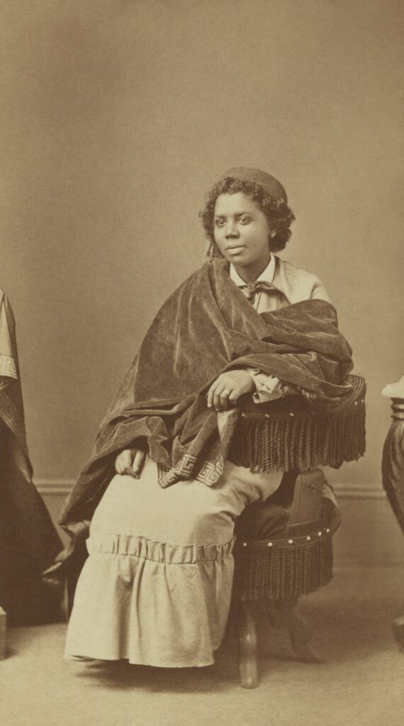 Trashëgimia e Edmonia Lewis eksplorohet në Montana  akti i dytë i «Chisel   Razor» hapet më 11 tetor