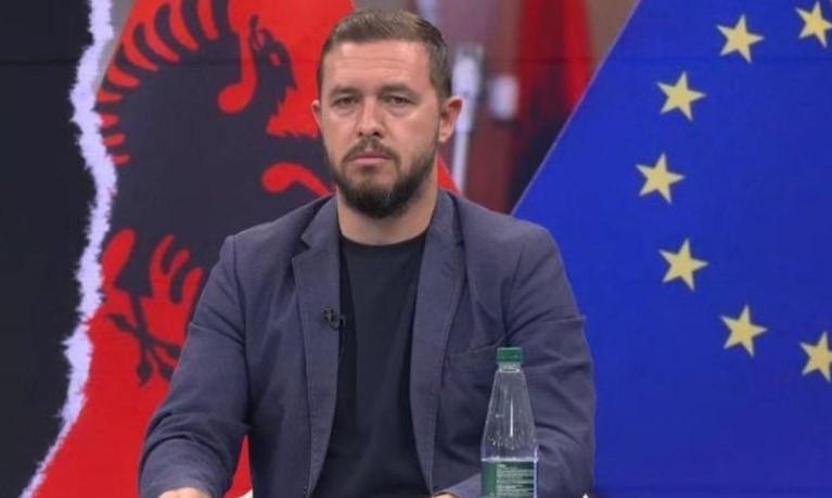 Si merret fati në dorë