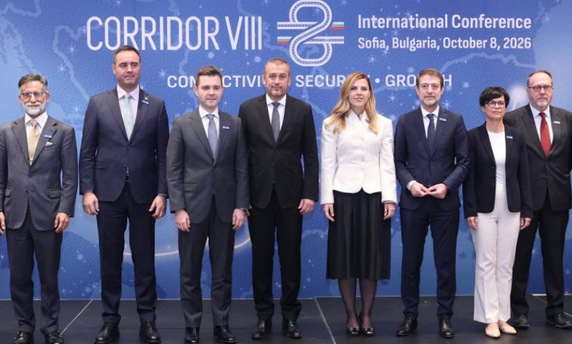  Konsensusi politik ekziston   Korridori VIII  Hoxha nga Sofja  Shqipëria ka kaluar në fazën e zbatimit  kthejmë vizioni