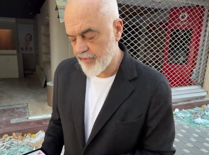 Rama bizneseve të dëmtuara nga protestat  Bëni ankim te  Dëmi im  në e Albania  Zëri i të rinjve do të dëgjohet me respekt