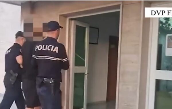 në Fier dhe