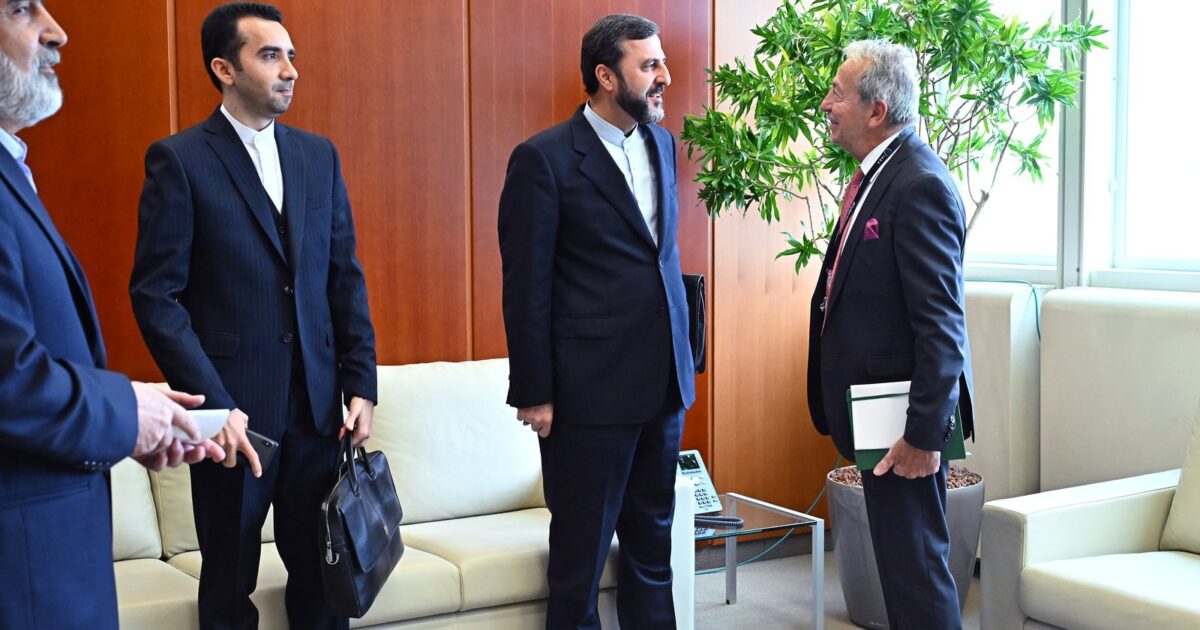 Zëvendësministri i Jashtëm i Iranit, Kazem Gharibabadi