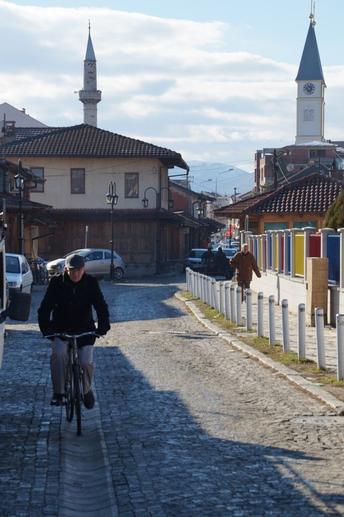 Gjykata cakton një muaj paraburgim për të dyshuarin e grabitjes së 8 mijë eurove në Gjakovë