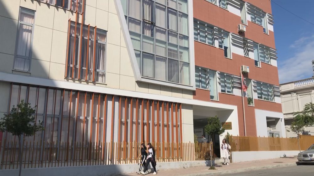 Mesazhet kërcënuese për bomba   Policia e Shtetit nis verifikimet  nuk evidentohet asnjë lëndë shpërthyese