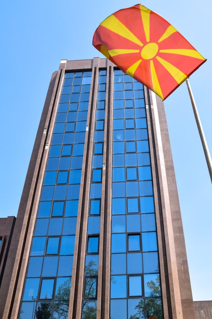 Gjykimi për tragjedinë në  Puls  vazhdon me marrjen në pyetje të kryqëzuar të ekspertit të ndërtimit