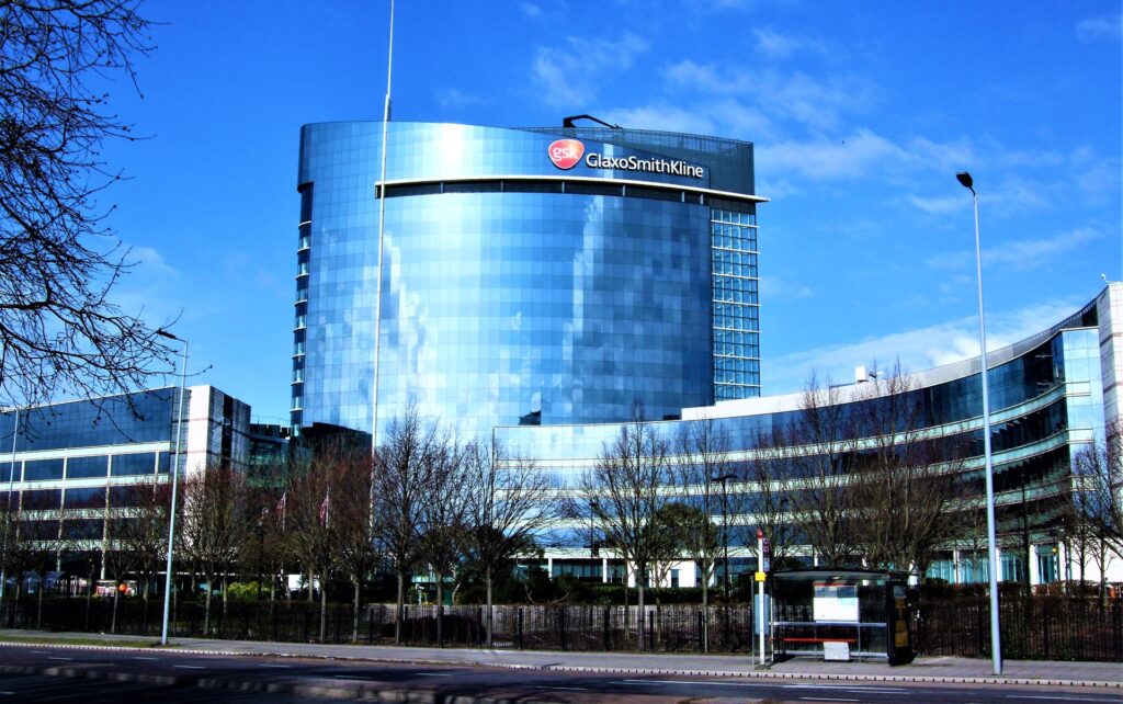 Mbyllet marrëveshja HUTCHMED GSK për terapinë e re kundër kancerit  licenca deri në 1 295 miliardë dollarë për HMPL A830