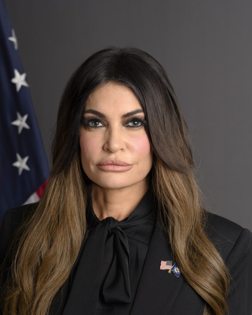 AP  Trump dhe Rubio shqyrtojnë shkarkimin e ambasadores amerikane në Athinë  Kimberly Guilfoyle