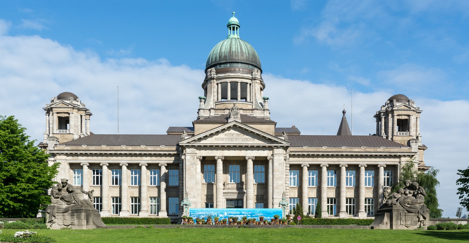 Gjykata e Lartë Rajonale Hanseatike në Hamburg