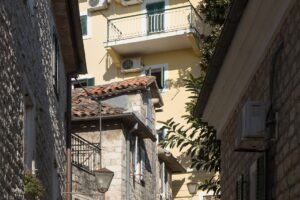 Pamje e qytetit të vjetër të Herceg Novit