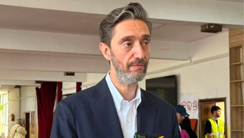 Ismaili  Kurti është bërë  grykës  politik  PDK ja është kockë që nuk mundet ta thyejë