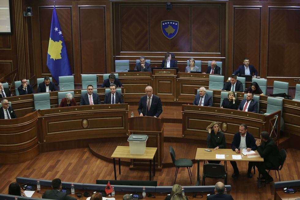 Juristët  Kuvendi shpërndahet automatikisht nëse s zgjidhet presidenti deri në mesnatë