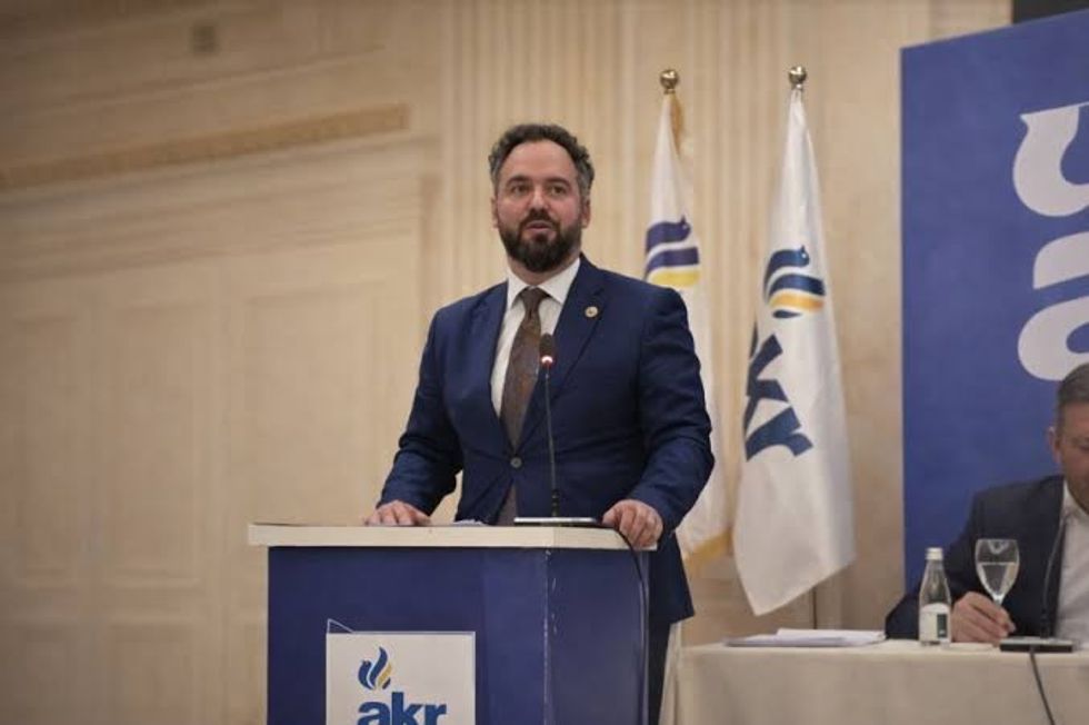 Abrashi uron Shiroka Pulën për zgjedhjen presidente  Kosova ka nevojë për stabilitet  dialog dhe unitet