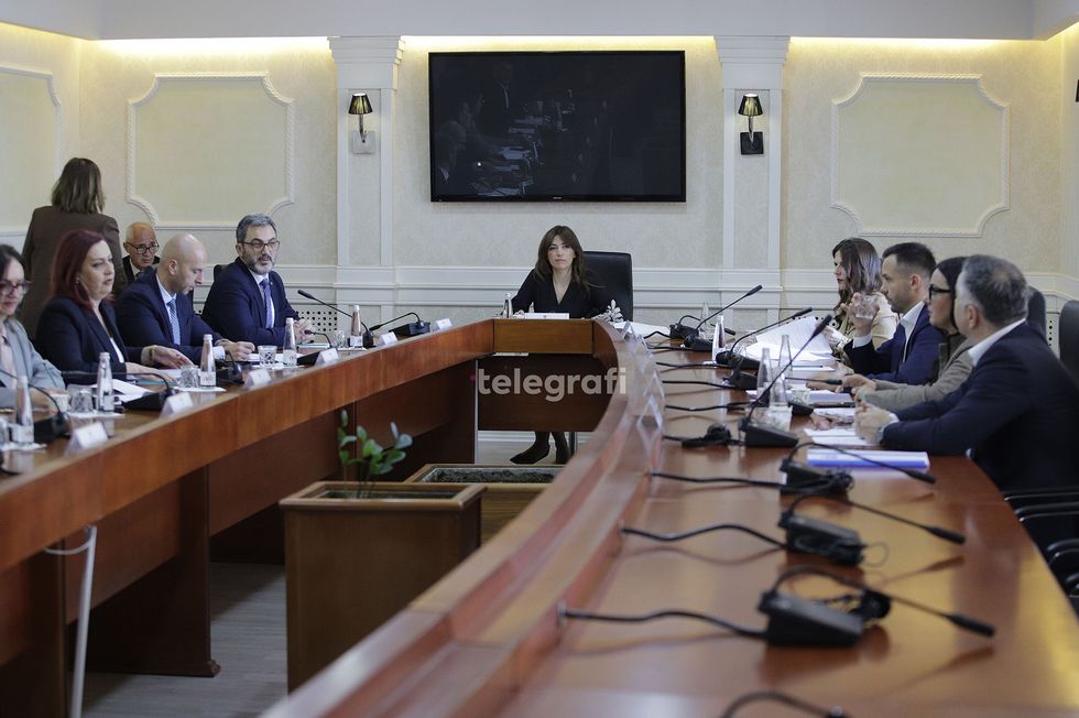 Kryesia e Kuvendit mblidhet sot  BQK ja dhe RTK ja në rend dite