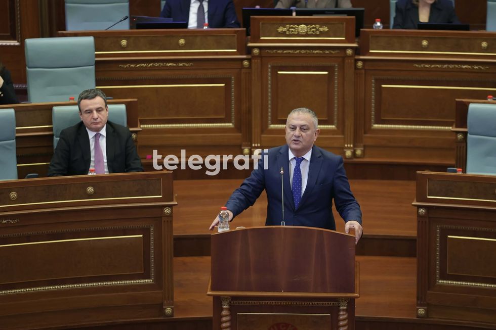 Radulloviq e quan organizatë kriminale Listën Serbe  Mund të më vrisini  por jo të më frikësoni