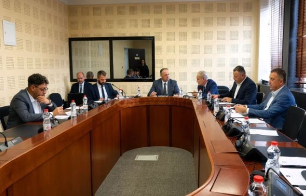 Protesta e 5 tetorit  kërkohet raportimi i drejtorit të Policisë në Komisionin për Siguri