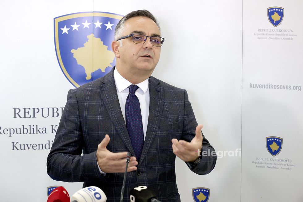 Deputeti Tahiri i liston katër problemet kryesore të qytetarëve të Kosovës