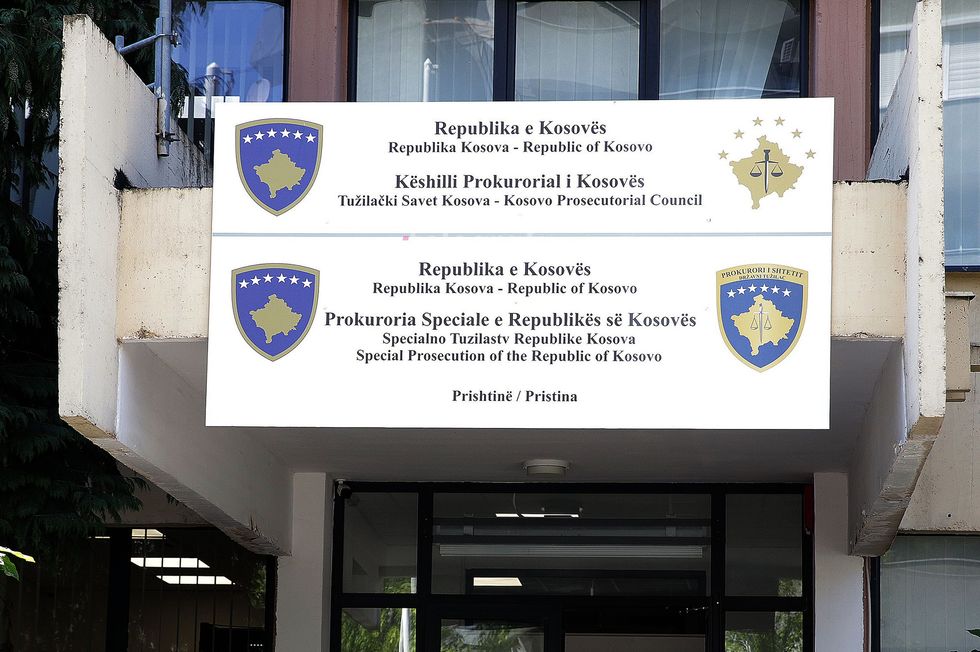 Pastrim parash duke e deklaruar ujin si derivate të naftës  aktakuzë ndaj 12 të pandehurve