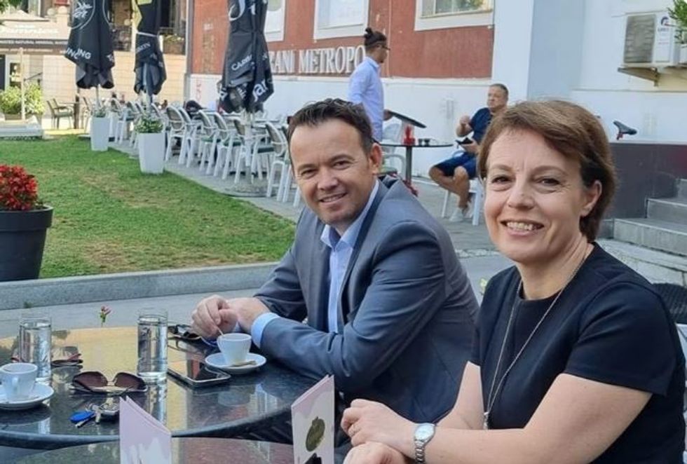 Peci  Donika Gërvalla më ka thënë se emri i Behgjet Pacollit figuron në dosjen gjermane për vrasjen e Jusuf Gërvallës