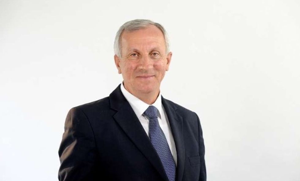  Teoria e 6 shit   ish kryetari i Gjilanit komenton situatën politike