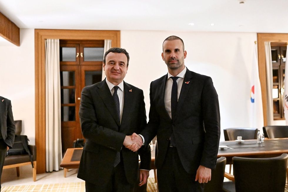 Kurti takohet me Spajiqin në Mal të Zi  diskutojnë për integrimin evropian dhe bashkëpunimin dypalësh