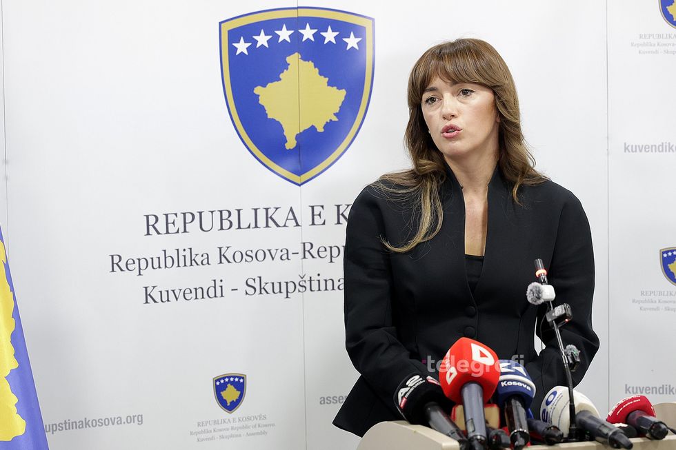 Kryeparlamentarja Haxhiu në vizitë zyrtare në Maqedoninë e Veriut