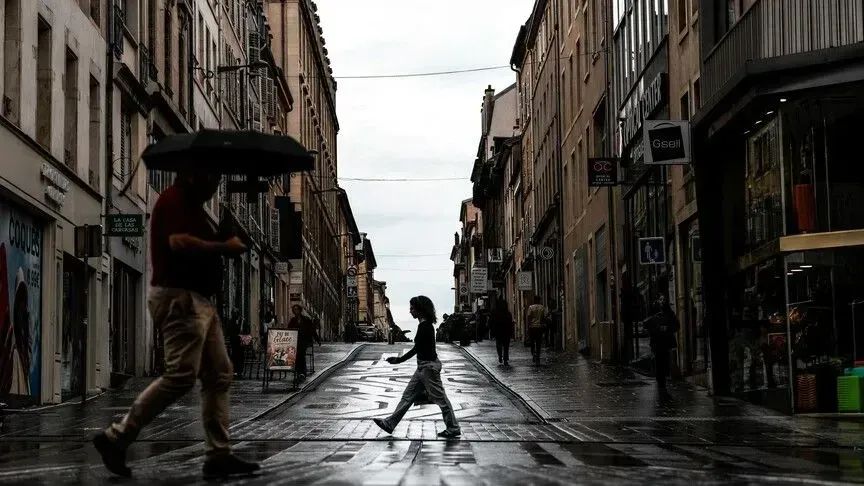 METEO   Franca shpall alarm në prag të stuhisë Austen