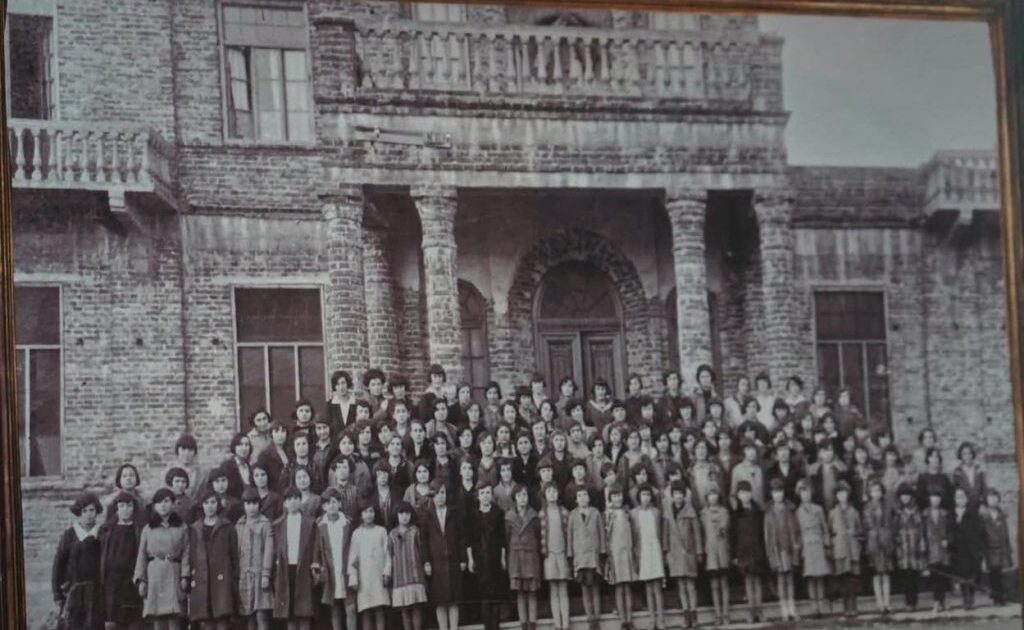 Shkollës së Vashave në Korçë