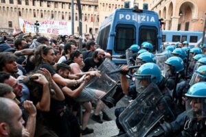 për të parandaluar protestat e