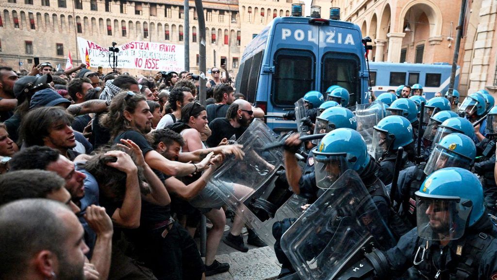 për të parandaluar protestat e