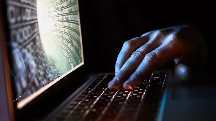 BRUKSEL   Rrjedhja e të dhënave prek qindra mijëra njerëz në Belgjikë