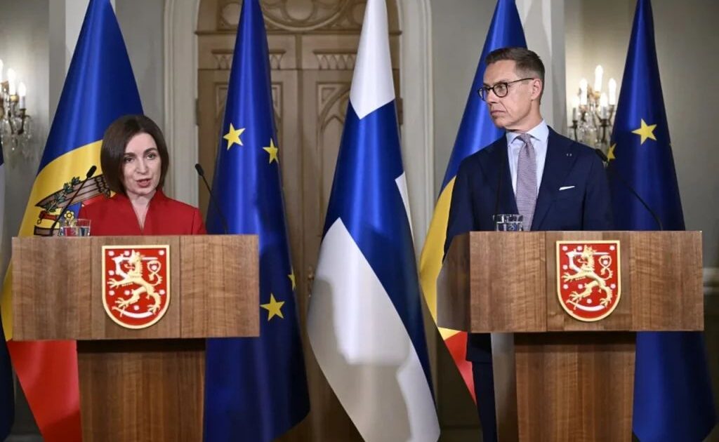 Pesë mjete ajrore ruse shkelën