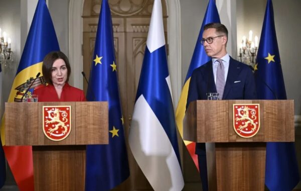 Pesë mjete ajrore ruse shkelën