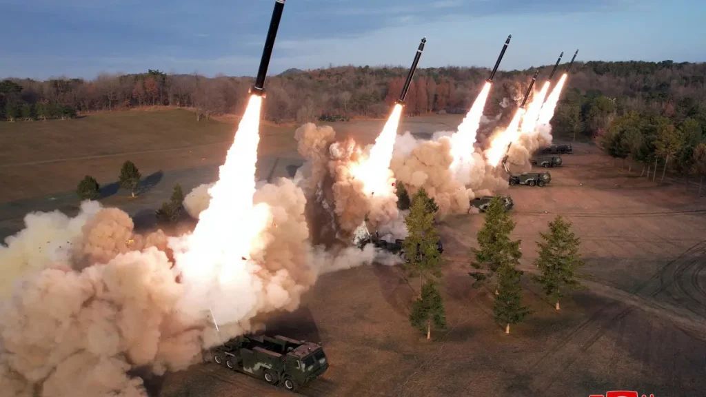 FOKUS   Pheniani lëshon rreth 12 raketa balistike  rriten tensionet me Seulin