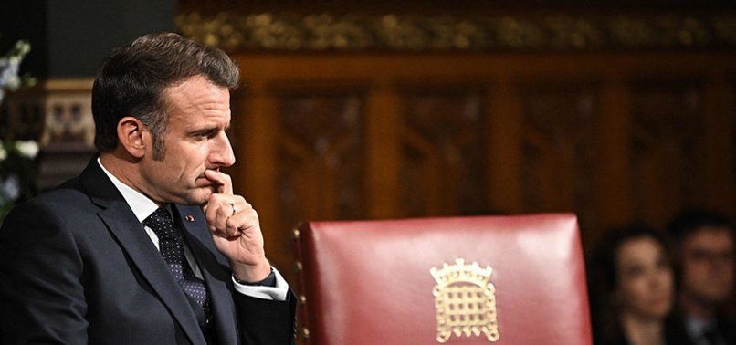FRANCË   Macron mbledh qeverinë  pas protestave të nxënësve