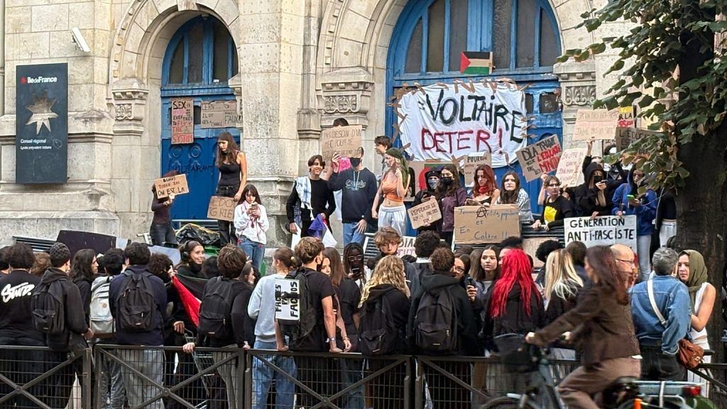gjatë protestave studentore