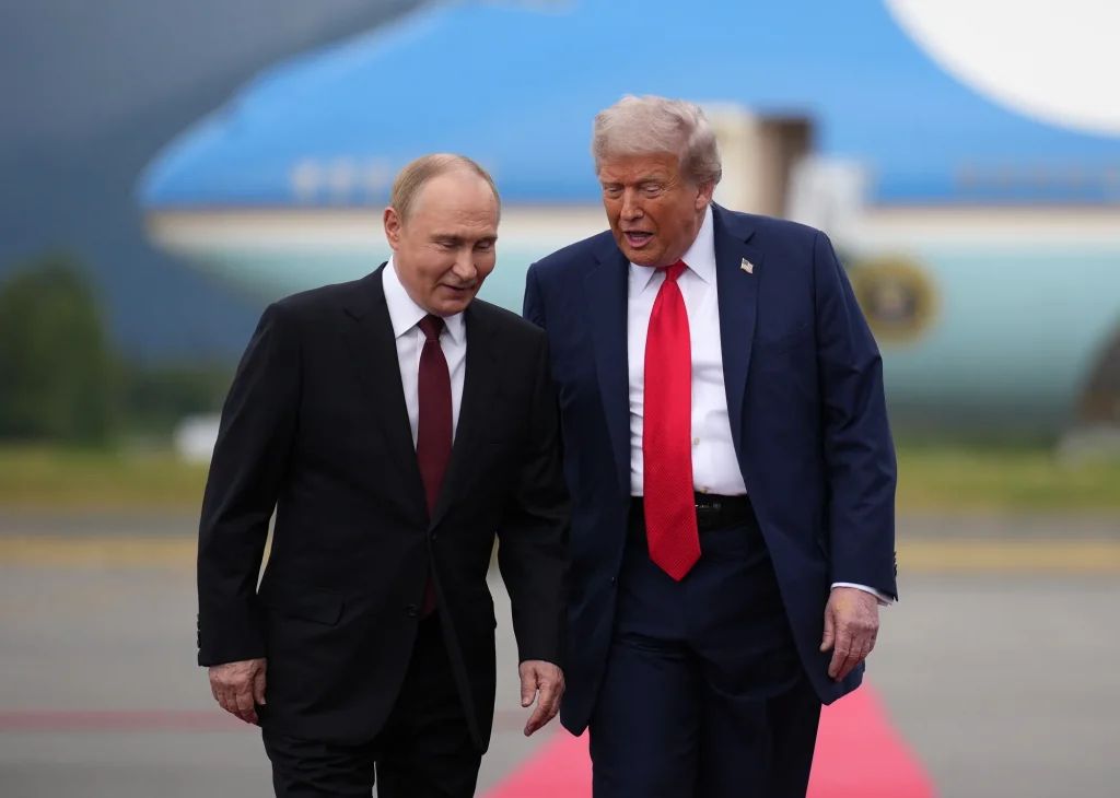 FOKUS   Trump uron Putinin për ditëlindje gjatë një bisede telefonike
