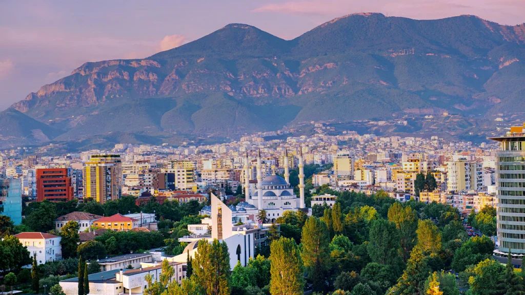  Notre Temps   Shqipëria  një destinacion përtej itinerareve tradicionale të Evropës