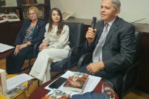 “Usta Josifi dhe sazet e