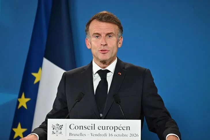 FRANCË   Macron refuzon dorëheqjen e ministrit të Brendshëm